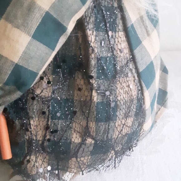 🎃 HALLOWEEN  Witch Doll Shelf Sitter NEW - Picture 4 of 4